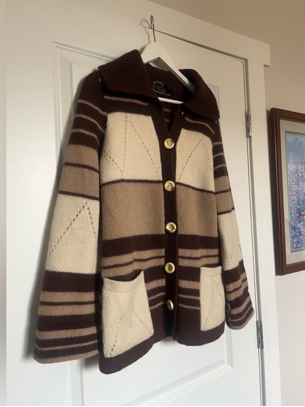Gold Crown by Le Roy vintage 1970's knit cardigan sweater